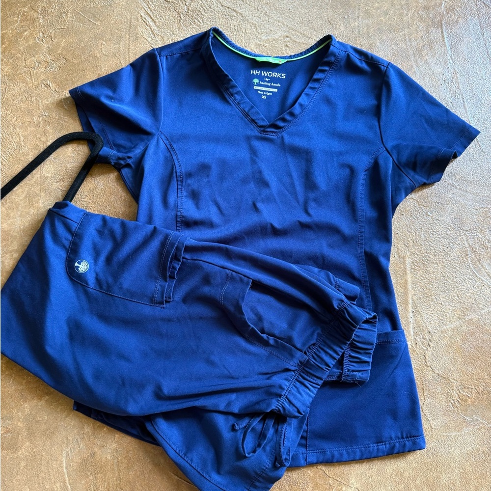 Healing Hands Navy Blue Scrub Set